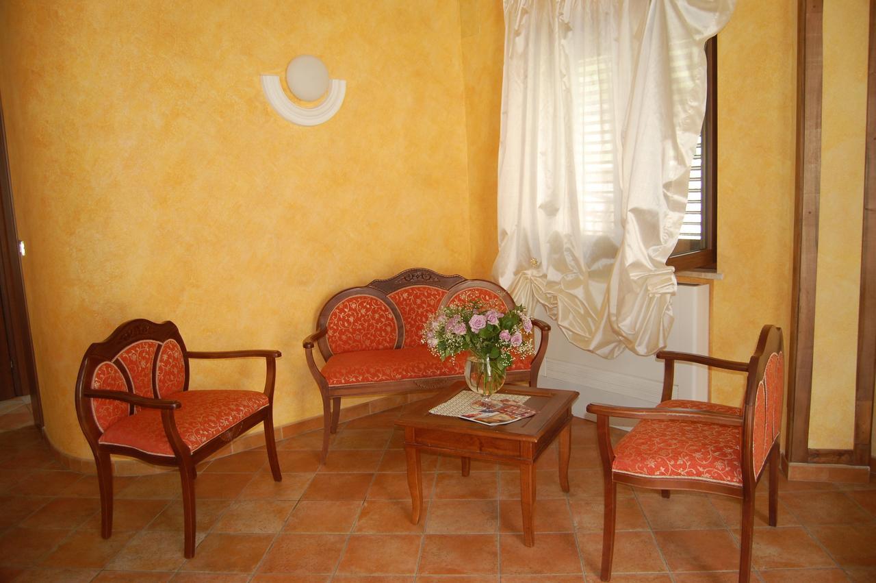 B&B La Tana Dell'Orso Villalago Екстериор снимка